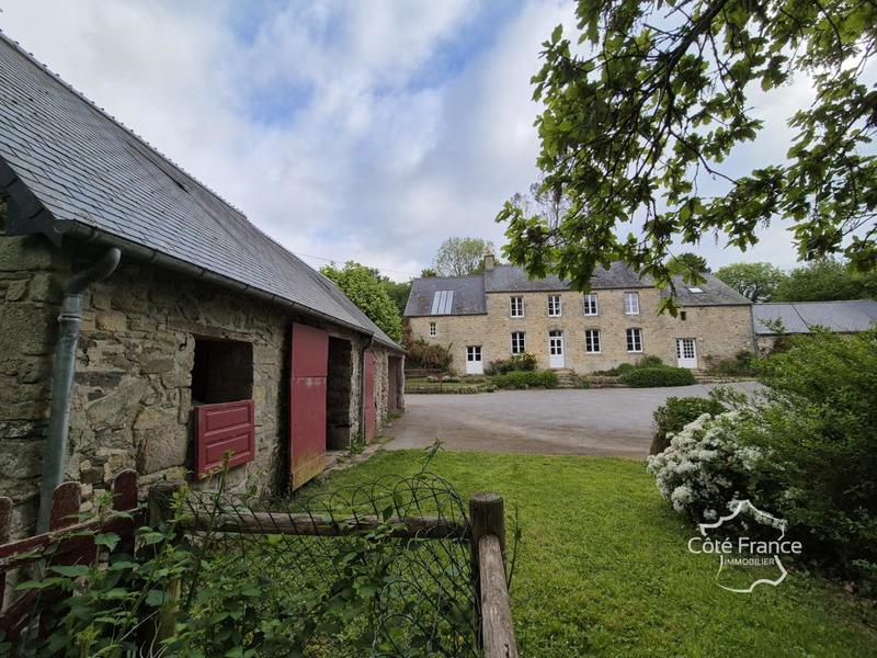 Propriété - 200 m² - 8 pièces