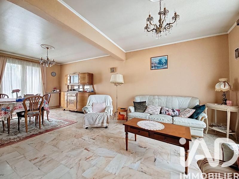 Maison - 161 m² - 7 pièces