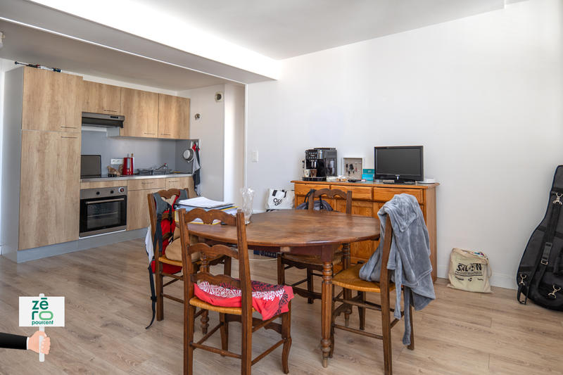 Immeuble - 245 m² - 10 pièces