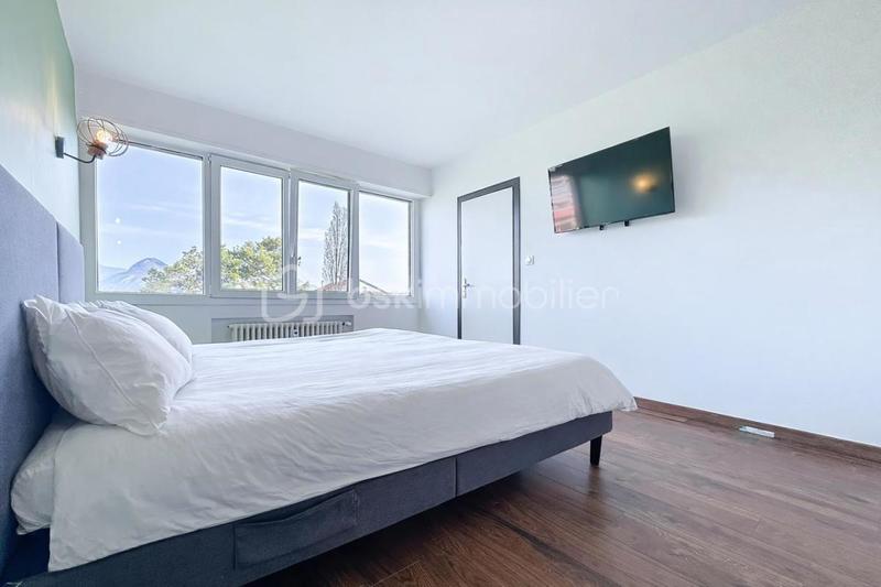 Appartement - 128 m² - 5 pièces