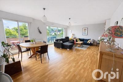 Appartement - 105 m² - 4 pièces