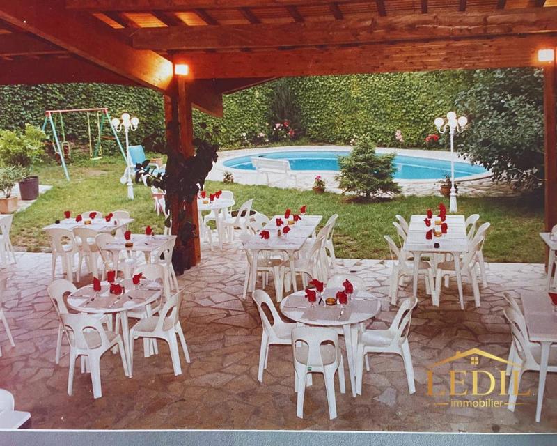 Appartement - 430 m² - 6 pièces