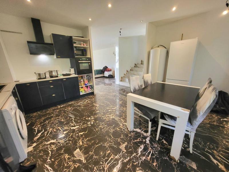 Maison - 170 m² - 5 pièces