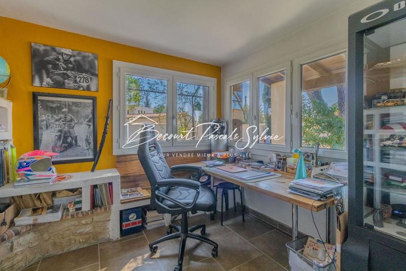 Villa - 210 m² - 6 pièces