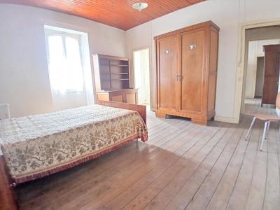 Maison - 104 m² - 5 pièces