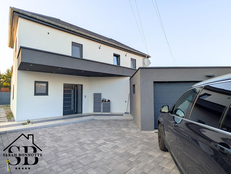 Maison - 145 m² - 5 pièces