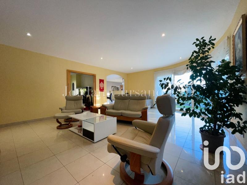 Maison - 167 m² - 5 pièces