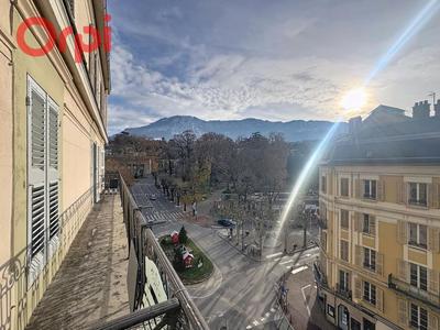 Studio - 25 m² - 1 pièce