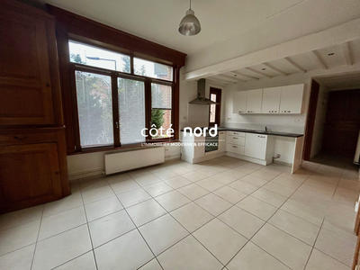 Maison - 170 m² - 8 pièces