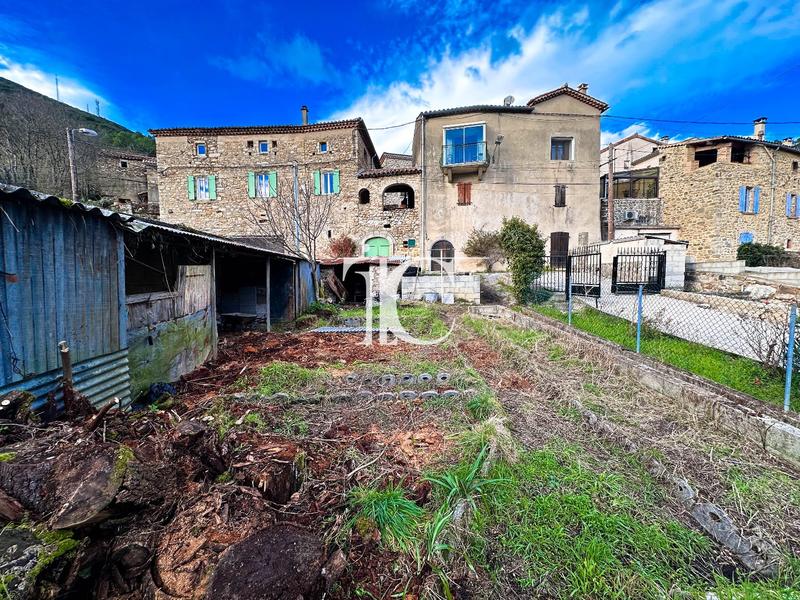 Maison - 135 m² - 7 pièces