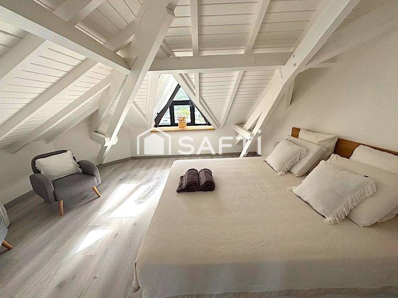 Appartement - 130 m² - 3 pièces