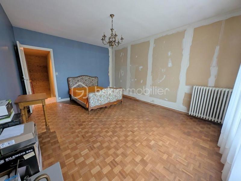 Maison - 150 m² - 7 pièces