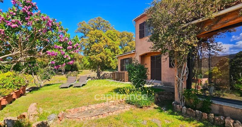 Maison - 150 m² - 5 pièces