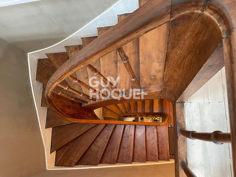 Maison - 179 m² - 8 pièces