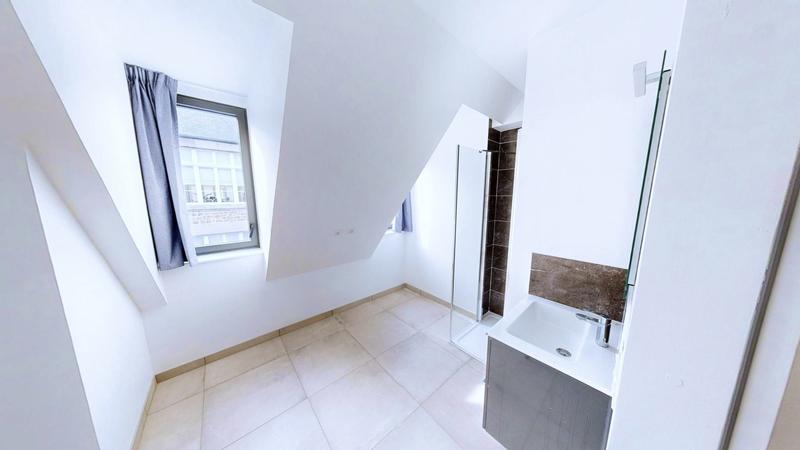 Appartement - 101 m² - 4 pièces
