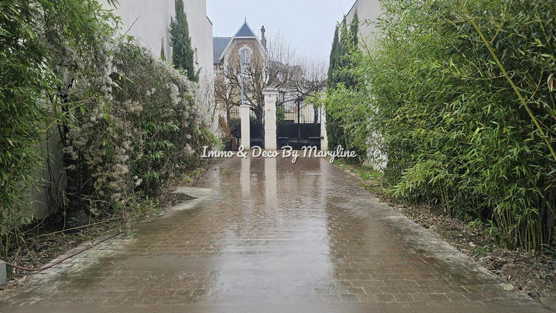 Local d'activités - 200 m² - 6 pièces