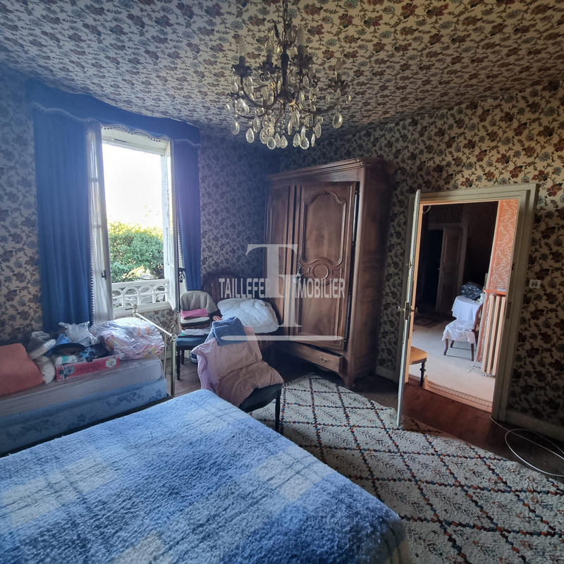 Maison ancienne - 180 m² - 7 pièces