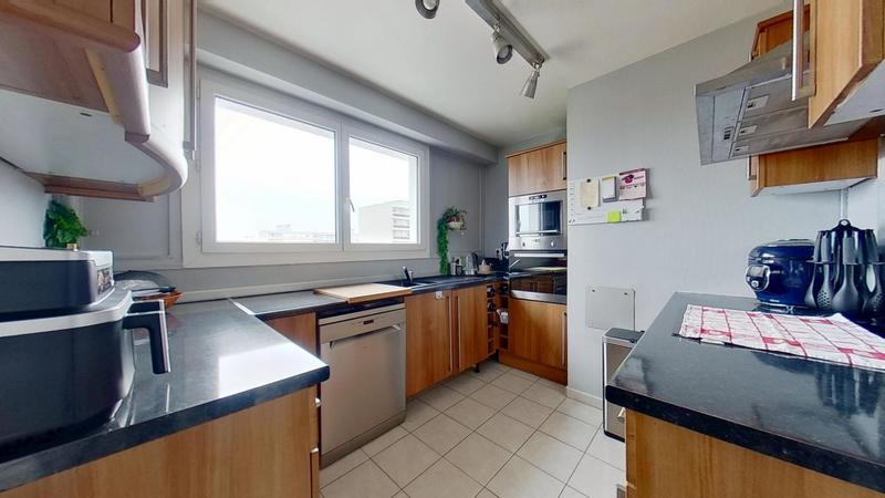 Appartement - 111 m² - 5 pièces