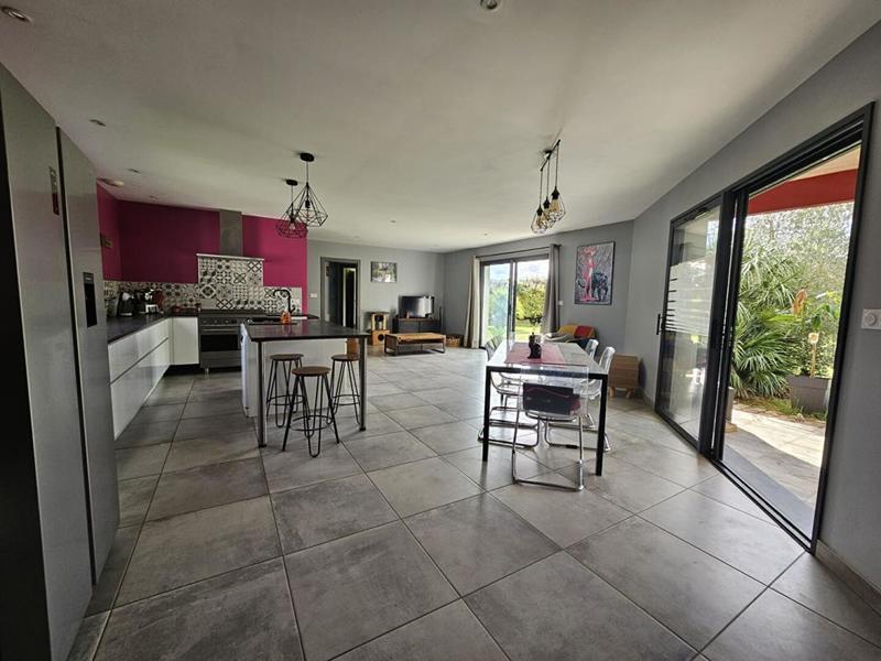 Villa - 130 m² - 5 pièces