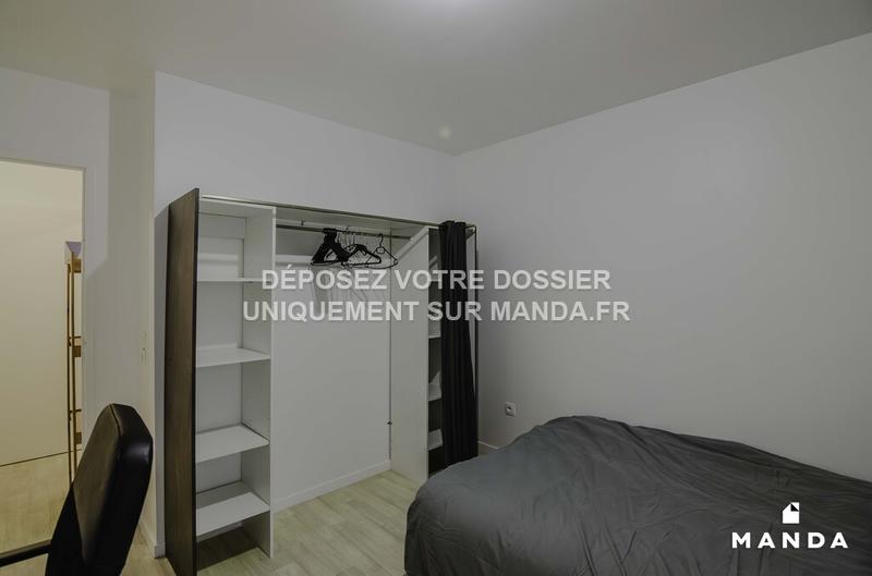 Chambre - 11 m² - 4 pièces
