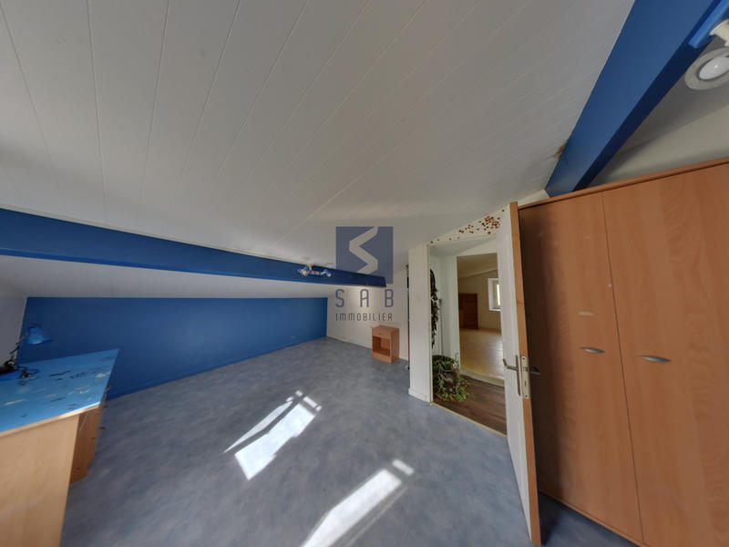 Maison - 133 m² - 8 pièces