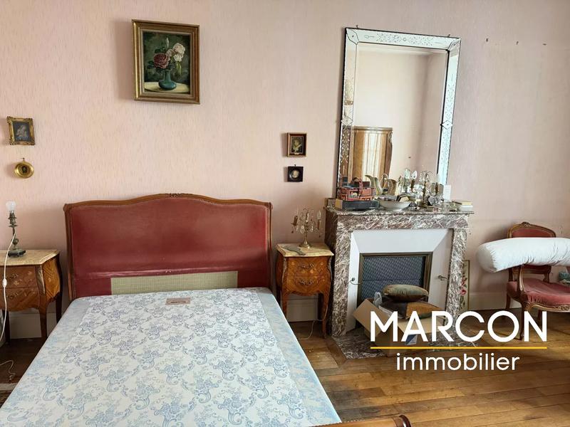 Maison - 177 m² - 7 pièces