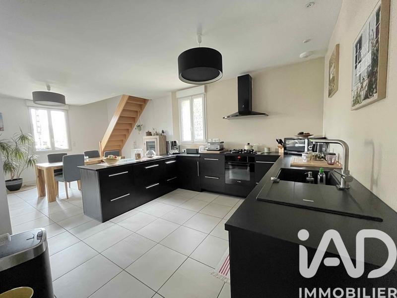 Maison - 187 m² - 7 pièces