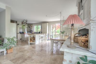 Villa - 260 m² - 7 pièces