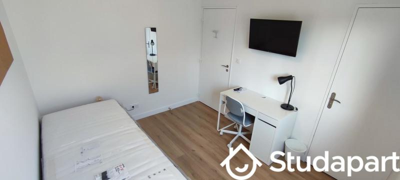 Chambre - 9 m² - 1 pièce
