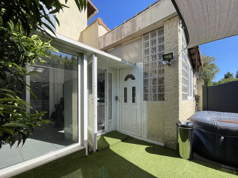 Maison - 98 m² - 5 pièces