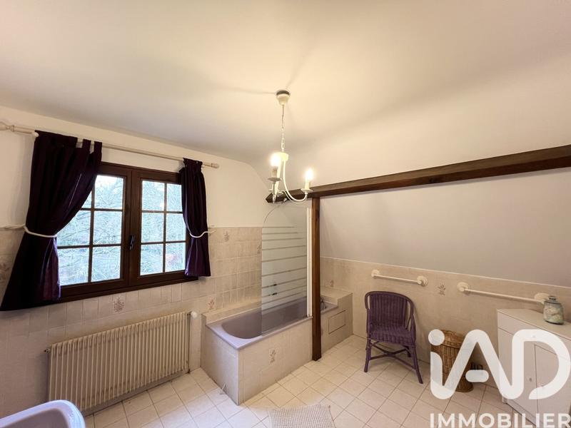 Maison - 140 m² - 5 pièces