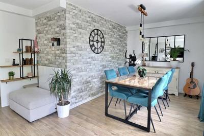 Maison - 110 m² - 6 pièces