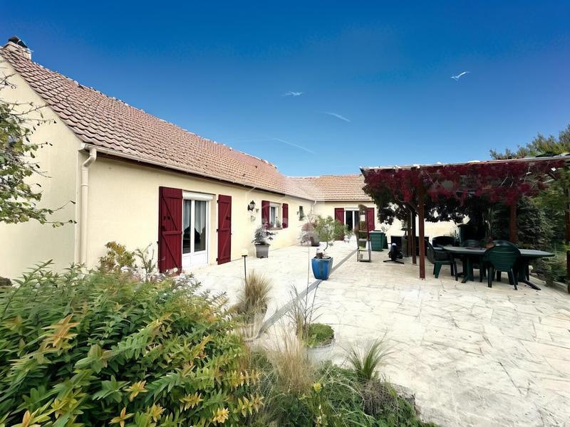 Maison - 135 m² - 5 pièces