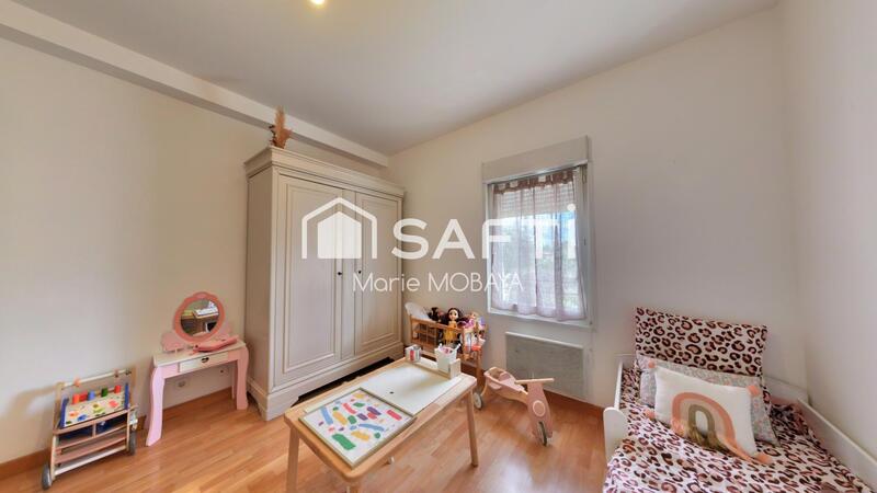 Maison - 94 m² - 4 pièces