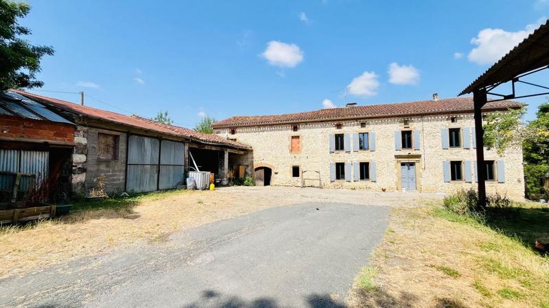 Corps de ferme - 340 m² - 7 pièces