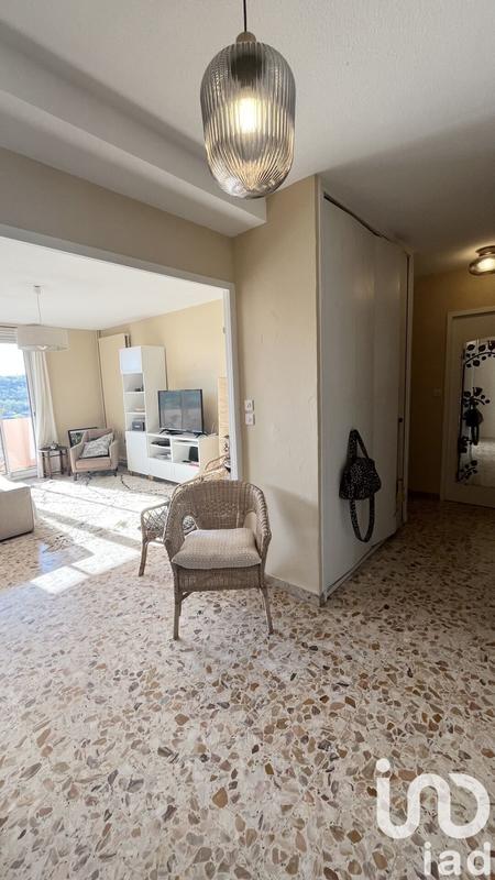 Appartement - 82 m² - 4 pièces