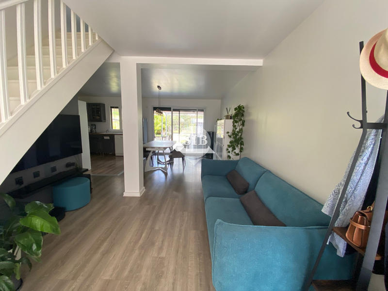 Maison - 98 m² - 6 pièces