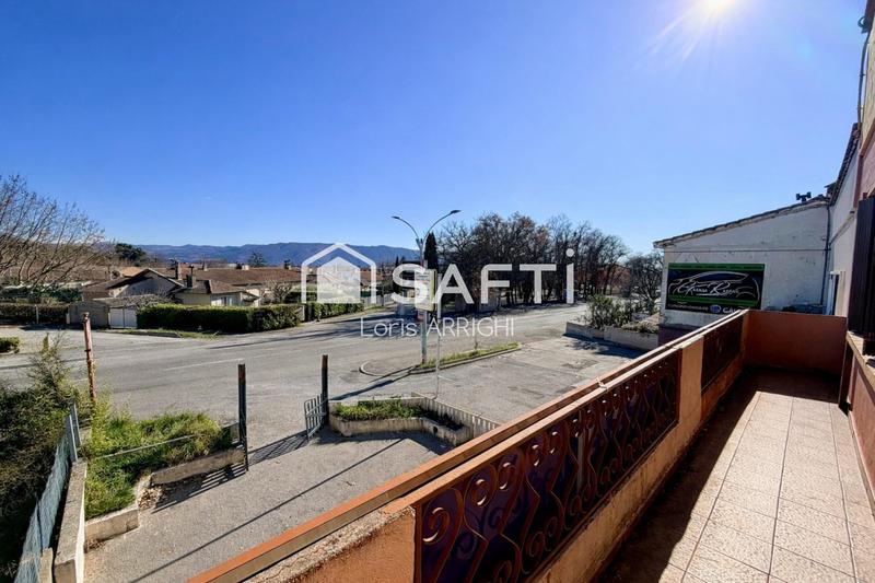 Local commercial - 180 m² - 5 pièces