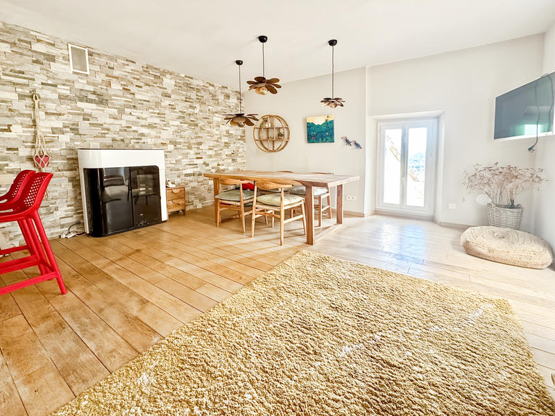 Maison - 105 m² - 5 pièces