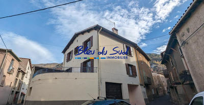 Maison - 96 m² - 5 pièces