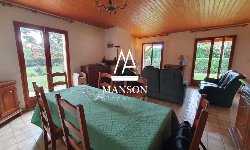 Maison traditionnelle - 96 m² - 5 pièces