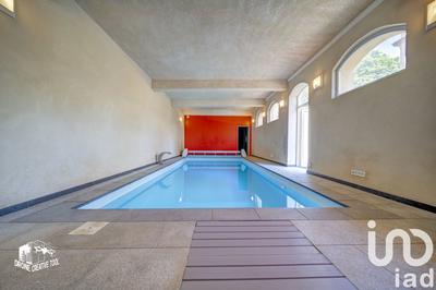 Maison - 365 m² - 10 pièces