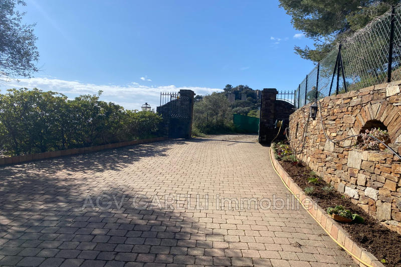 Appartement - 77 m² - 3 pièces