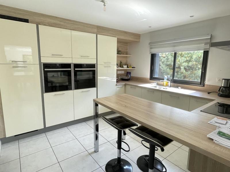 Maison - 162 m² - 6 pièces