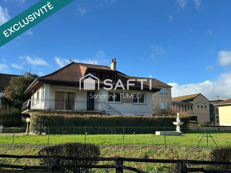 Maison - 230 m² - 7 pièces