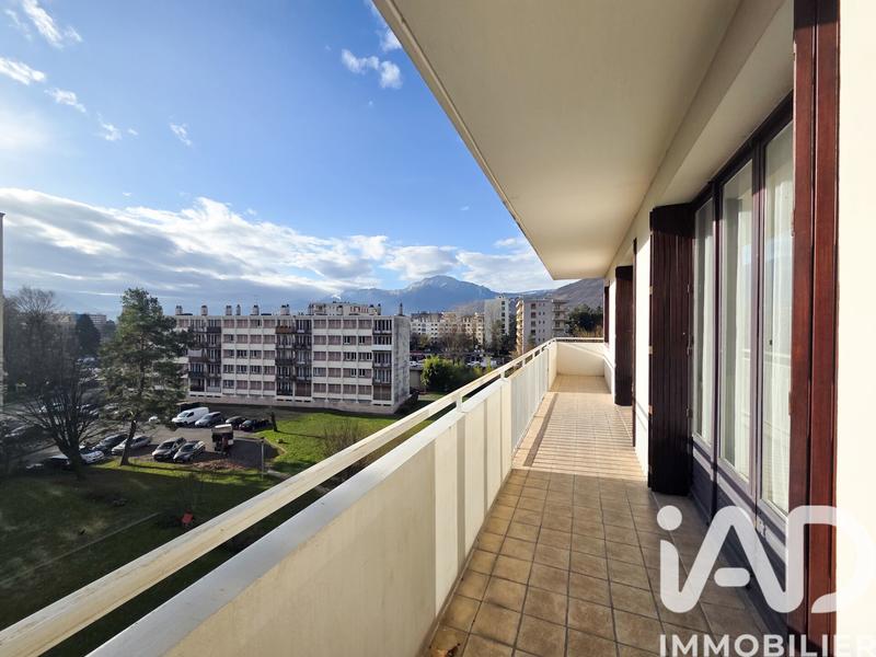 Appartement - 94 m² - 4 pièces