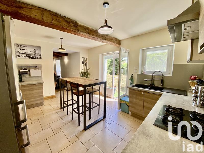 Maison - 241 m² - 10 pièces