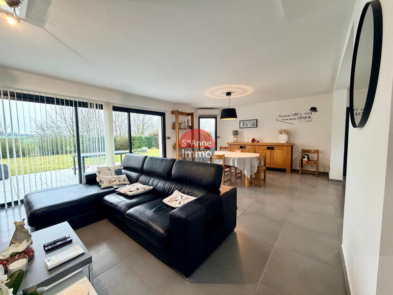 Maison - 200 m² - 10 pièces