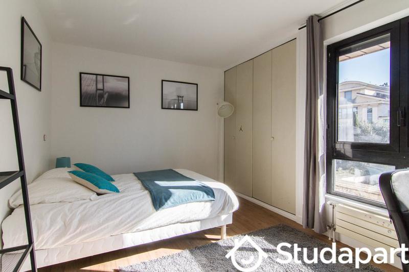 Chambre - 11 m² - 1 pièce