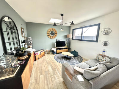 Maison - 111 m² - 5 pièces